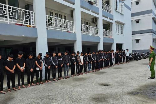 Khởi tố 21 đối tượng dùng hung khí gây rối trật tự ở TP Đà Nẵng