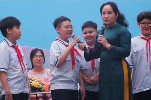 Dự thảo Thông tư quy định về khen thưởng, kỷ luật học sinh: Cần toàn diện, tránh một chiều!