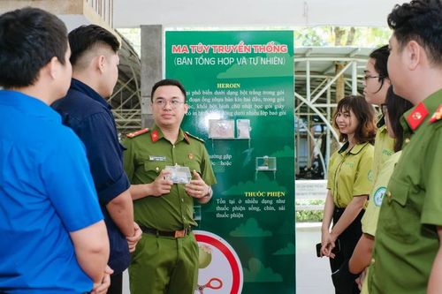 TPHCM: Xây dựng môi trường học đường không ma túy