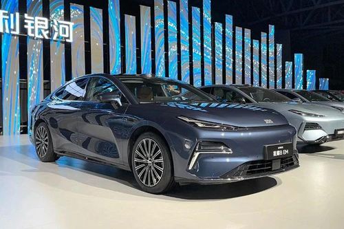 Geely Starshine 8 từ 440 triệu, chạy Hà Nội - TPHCM chỉ 1 bình xăng