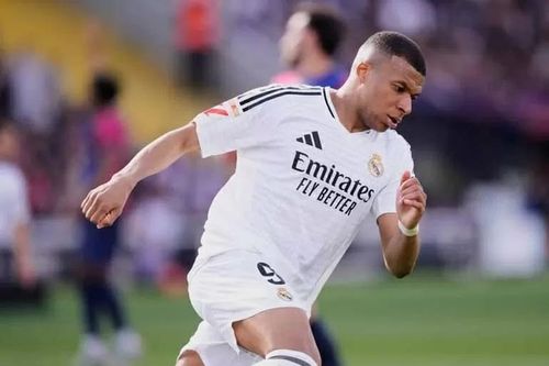 Cú Hattrick buồn của Mbappe, Barcelona sẵn sàng ăn mừng chức vô địch La Liga