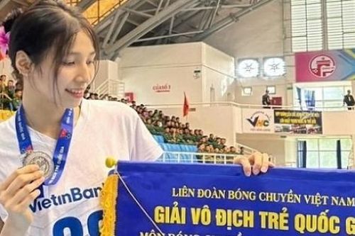 Vẻ đẹp ngọt ngào của vận động viên bóng chuyền nữ Nguyễn Minh Thu