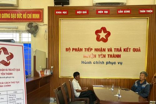 Bỏ quy định về Bộ phận tiếp nhận và trả kết quả thủ tục hành chính cấp huyện