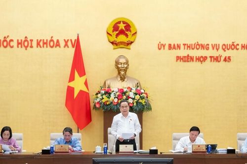 Ủy ban Thường vụ Quốc hội: Cho ý kiến về một số cơ chế đặc biệt, đột phá trong xây dựng, thi hành pháp luật