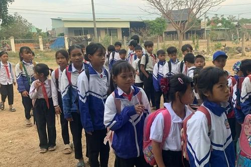 Niềm vui đến từ giáo dục