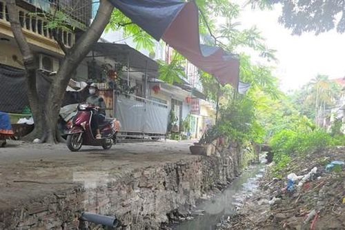 Quận Bắc Từ Liêm xin cải tạo mương ô nhiễm mà Tiền Phong đã phản ánh