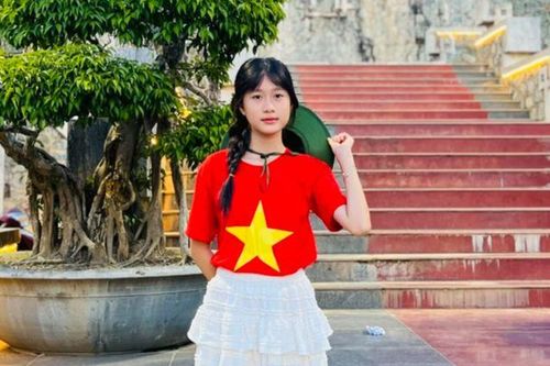 Chiến sĩ nhỏ Điện Biên tới Đại hội Cháu ngoan Bác Hồ toàn quốc