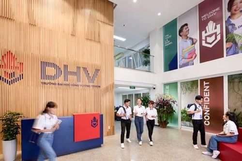 Trường ĐH Hùng Vương TPHCM: Bứt phá tương lai cùng Học bổng 'Hào khí Hùng Vương'