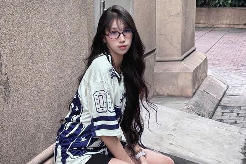 Vẻ đẹp ngọt ngào của hotgirl bóng chuyền 18 tuổi