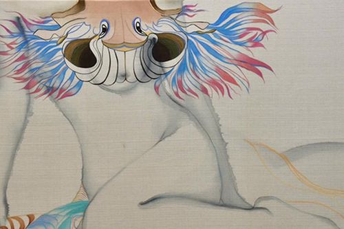 Họa sĩ vẽ tranh lụa khỏa thân, làm sao để không phản cảm?
