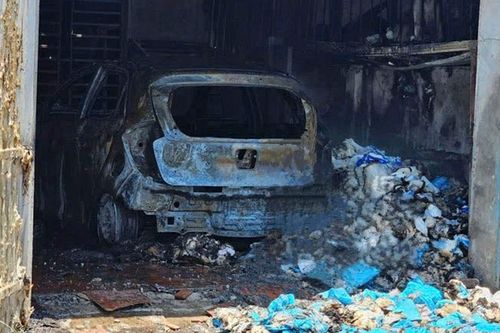 Cháy lớn thiêu rụi 3 căn nhà tại Thái Nguyên