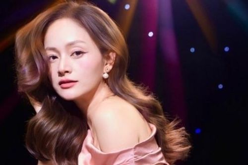 Diễn viên Lan Phương quá gợi cảm, NSƯT Chiều Xuân trẻ đẹp không nhận ra