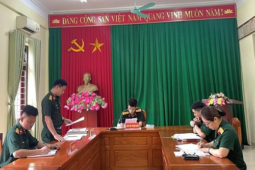VKSQS khu vực Quân đoàn 12 họp xét rút ngắn thời gian thử thách cho bị án
