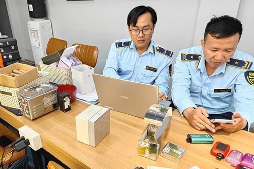 Xử phạt cơ sở bán thuốc lá điện tử hơn 60 triệu đồng