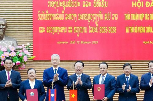 Tỉnh Nghệ An và Thủ đô Viêng Chăn (Lào) hội đàm và ký kết thỏa thuận hợp tác