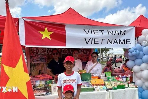 Lan tỏa hương sắc ẩm thực và tinh thần thể thao Việt tại Angola