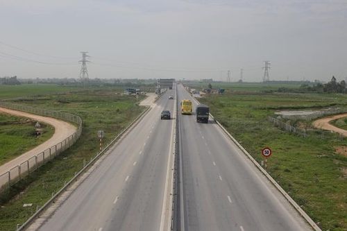 Đẩy nhanh GPMB dự án trạm dừng nghỉ 340 tỷ đồng trên cao tốc qua Nghệ An