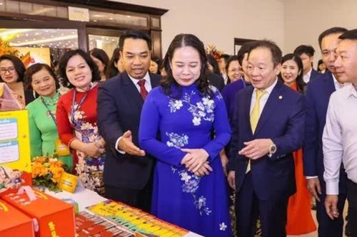 HANOISME đón nhận Huân chương Lao động hạng Nhất