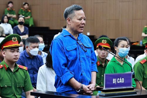 Ông chủ khai thác đất hiếm khóc: 'Bị cáo có làm, nhưng chưa kịp xong thì bị bắt'
