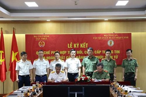 Trao đổi, cung cấp thông tin tạm hoãn xuất cảnh bằng hình thức điện tử