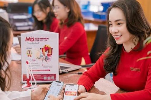 Sáng ngời phẩm chất nữ cán bộ Agribank trong giai đoạn phát triển mới
