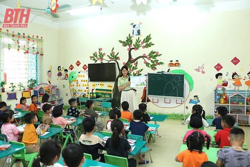 Chuyển biến từ việc 'lấy trẻ làm trung tâm'