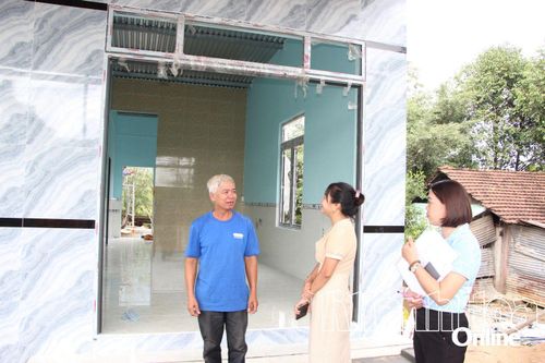 Phấn đấu giảm tỷ lệ nghèo đa chiều đạt từ 1% - 1,5%/năm