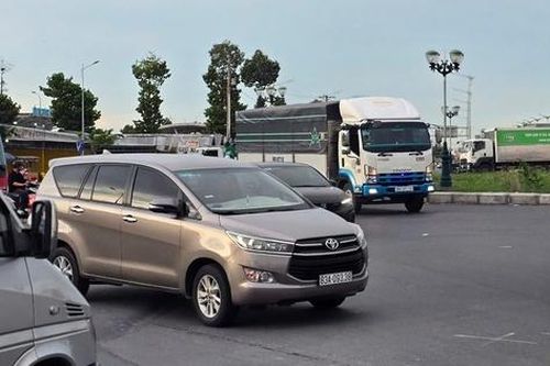 Cần Thơ: Nguy cơ mất an toàn tại nút giao vòng xoay cầu Trần Hoàng Na