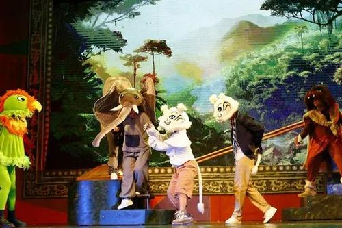 Giá trị nhân văn từ vở 'Chú mèo dạy hải âu bay'