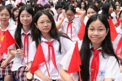 Hà Nội: Học phí lớp 6 trường công gần 5,8 triệu đồng