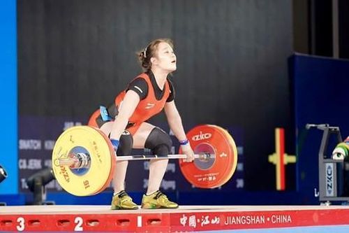 Nữ vận động viên Lào Cai giành huy chương Đồng vô địch cử tạ châu Á - 2025 tại Trung Quốc