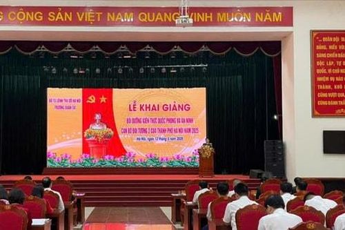 Khai giảng lớp bồi dưỡng kiến thức quốc phòng - an ninh đối tượng 2 TP Hà Nội