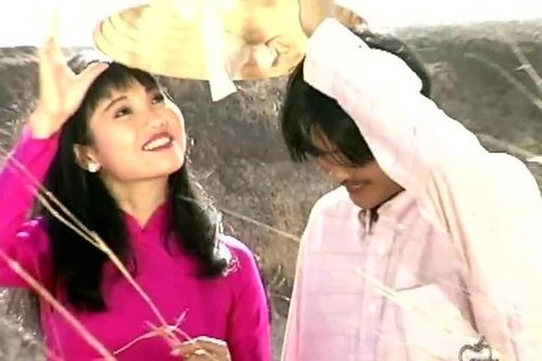 Nữ ca sĩ 'Mưa bụi' từng bị đồn qua đời, tuổi U60 cuộc sống hôn nhân kín tiếng bên chồng doanh nhân