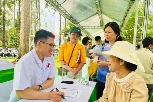Còn nhiều người dân thiếu kiến thức đúng về thực hành dinh dưỡng và vận động khoa học