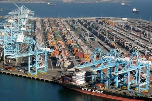 Cảng Los Angeles lao đao vì khủng hoảng thiếu hàng