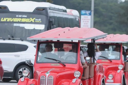 Xe điện được 'gỡ khó', du lịch Hà Tĩnh hút khách