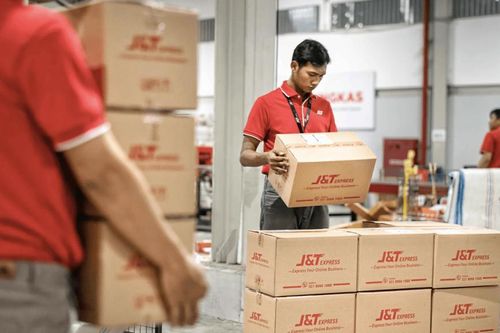 Ngành logistics Đông Nam Á đang bị cuốn vào 'cuộc đua xuống đáy'