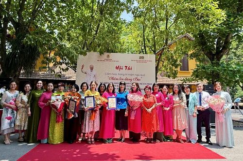 'Niềm tin dâng Bác'