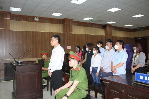 Nguyên Giám đốc Văn phòng đăng ký đất đai Sầm Sơn lĩnh 4 năm tù vì nhận hối lộ