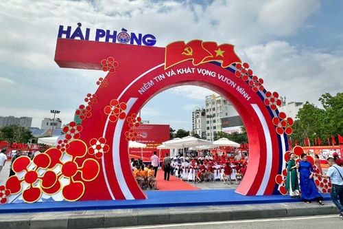 Triển lãm thành tựu 70 năm xây dựng và phát triển Hải Phòng