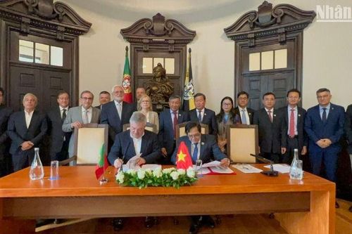 Tỉnh Đồng Nai ký kết Biên bản ghi nhớ hợp tác với thành phố Vila Nova de Gaia, Bồ Đào Nha
