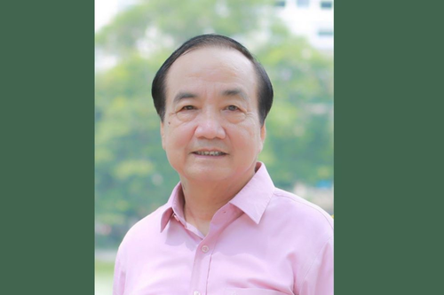 Một cuộc đời lặng lẽ, trí tuệ và nhân văn