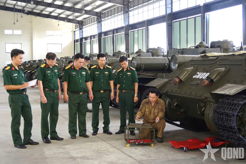 Kho J258 chủ động, sáng tạo quản lý tốt trang bị, khí tài xe-máy