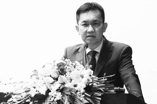 Chân dung doanh nhân Hồ Nhân vừa qua đời do bệnh tim
