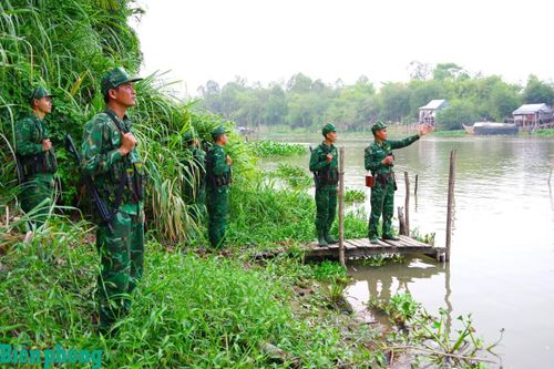 Nỗ lực ngăn chặn hoạt động buôn lậu qua biên giới Đồng Tháp