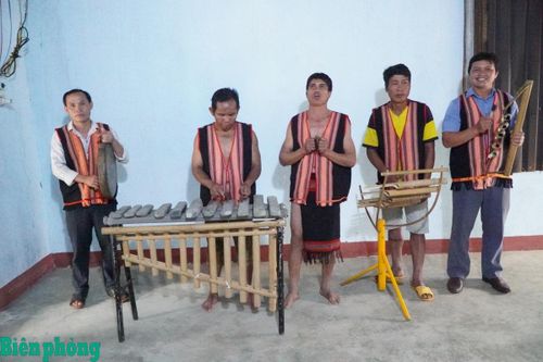 Giữ gìn điệu hát ting ting của người Xơ Đăng