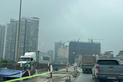 Hà Nội: Cấm xe đi vào đường Vành đai 3 trên cao để sửa khe co giãn