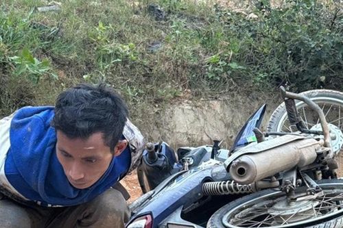 Nam thanh niên trộm xe mô tô, dùng bom xăng đến cướp ngân hàng