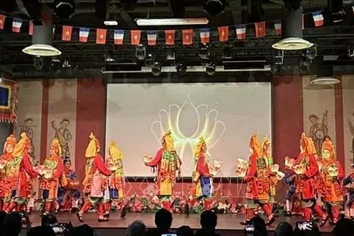 Việt Nam quảng bá những sản phẩm du lịch độc đáo ở 'kinh đô ánh sáng'