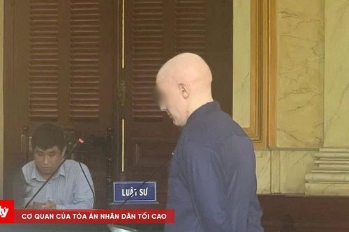 Ăn trộm tại quầy miễn thuế sân bay, du khách nước ngoài lĩnh án